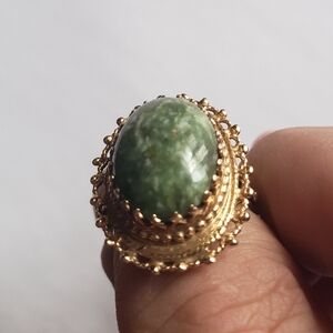 14kt Gold Filagree and Green Agate Stone Ring